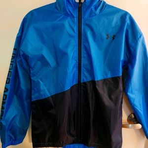 UNDER ARMOUR BOYS WINDBREAKER